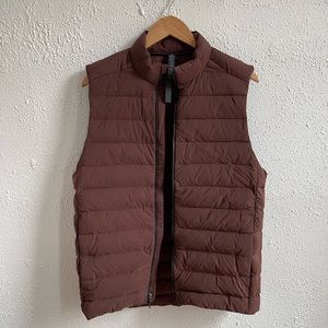 Lululemon Mens navigation down vest